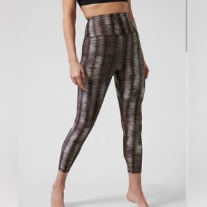Athleta Elation 7/8 Tight Shoreline Shibori Black Size XSP